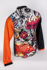 buso-caballero-koi-espalda